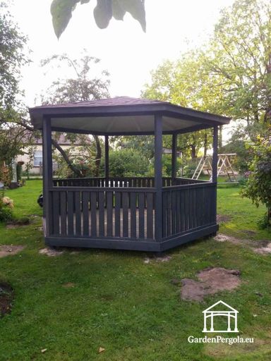 Шестиугольная деревянная беседка — Уютная садовая беседка с полом и крышей